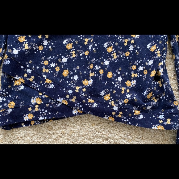 Rumi + Ryder girls large floral ruched hoodie - Picture 3 of 5